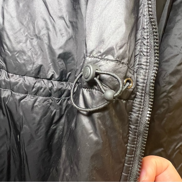 Athleta Summit Parka Jacket Womens Small Black Primaloft 486215 Lightweight - Picture 7 of 12